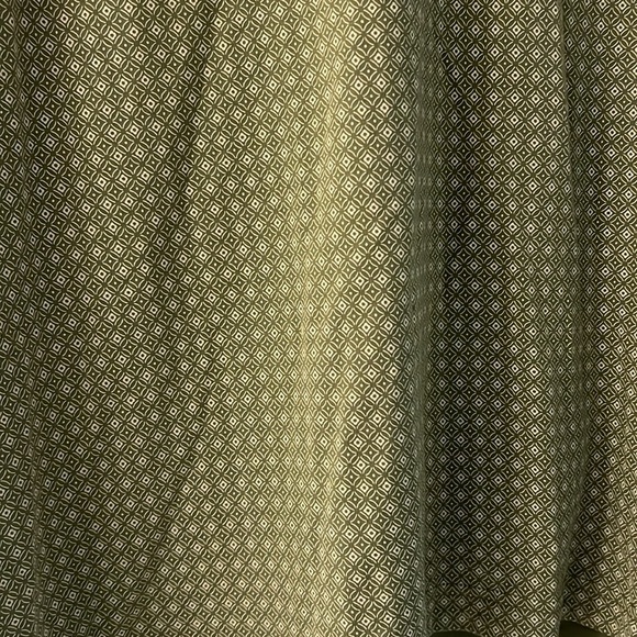 Untuckit Polo - Picture 3 of 3